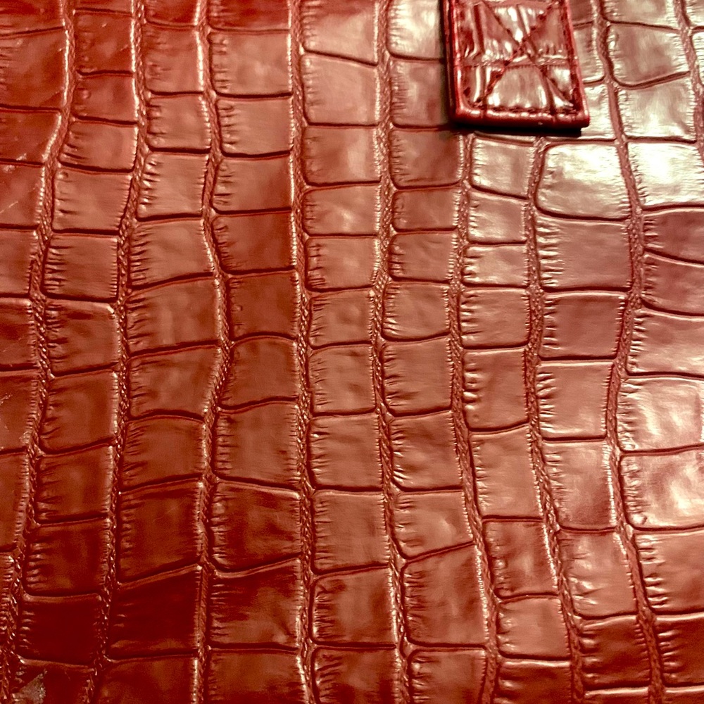Maroon/Brick Red business purse. - Picture 4 of 4